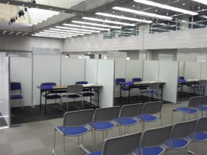 企業説明会のミーティングチェア