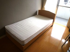 シングルベッド