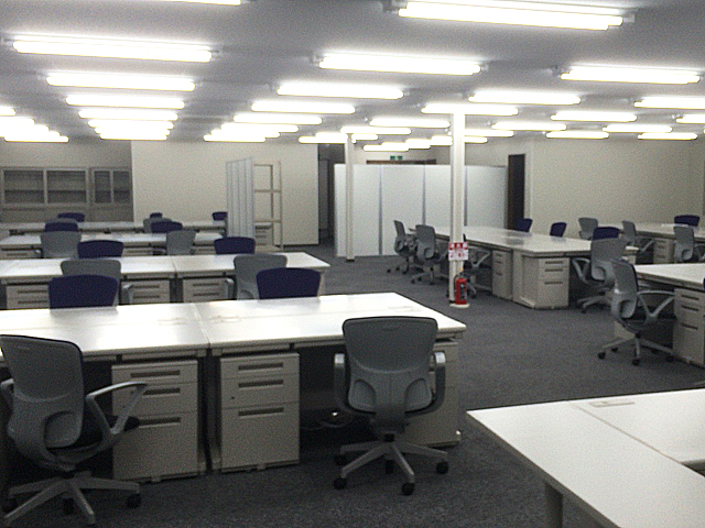 トンネル工事の現場事務所備品