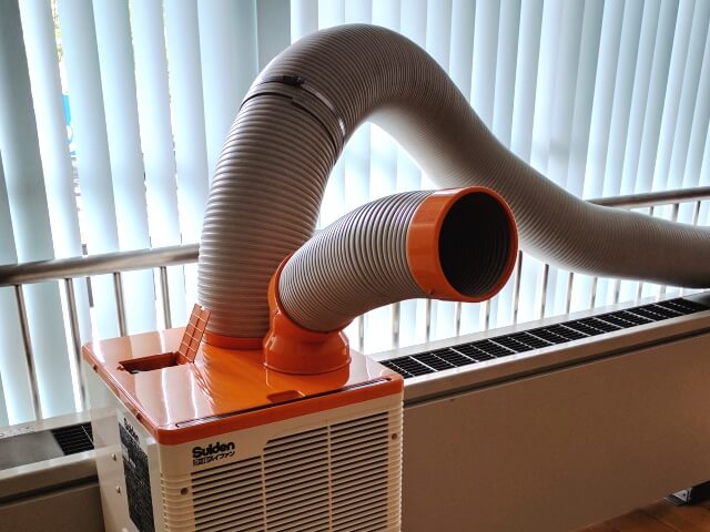 納入事例_サーバールームの空調機器故障による冷却処置