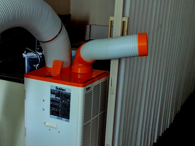 納入事例_まんが喫茶のエアコン故障による室温調整対策