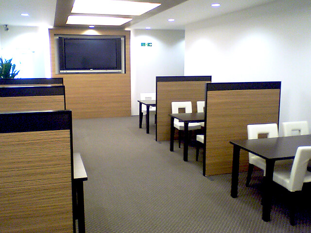 不動産販売センターの接客用家具・備品一式