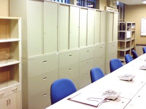 新築マンション販売センターの事務所【オフィス家具のレンタル事例】