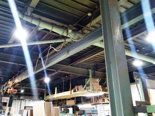 製造作業現場の経費削減対策【LED照明のレンタル事例】