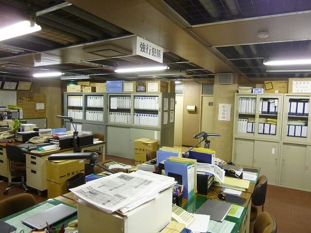 ドラマ・映画の撮影シーン用オフィス家具・備品一式