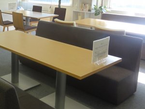 来日顧客との商談時の通訳対策【ポケトークのレンタル事例】