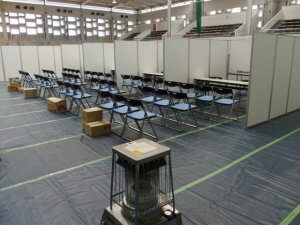 合同企業説明会の寒さ対策【ブルーロータリーのレンタル事例】