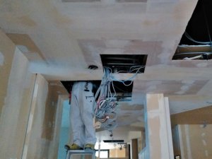 ネットワーク回線の引き込み工事